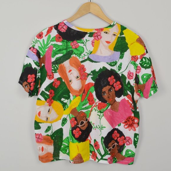 Womens Ladies Faces Floral Cropped Graphic Short Sleeve Tee Shirt NWT - Picture 2 of 7